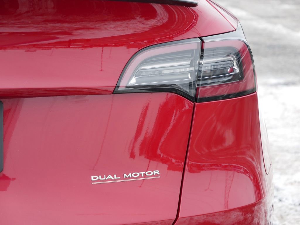 Used 2020 Tesla Model Y Long Range image 6