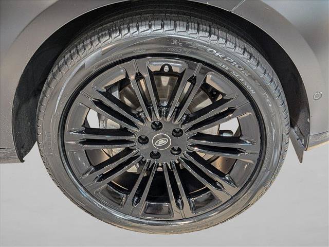Used 2023 Land Rover Range Rover Long Wheelbase SE AWD/4WD image 26