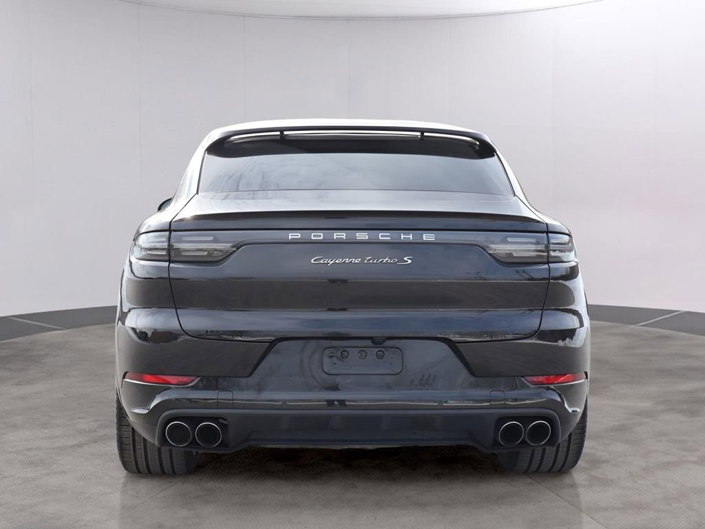Certified 2023 Porsche Cayenne Turbo S AWD/4WD image 7