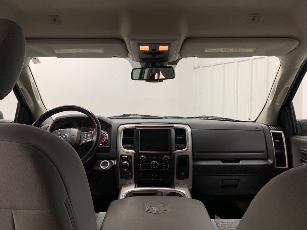 Used 2019 RAM 1500 Classic SLT w/ SLT Plus D←cor Group AWD/4WD image 21