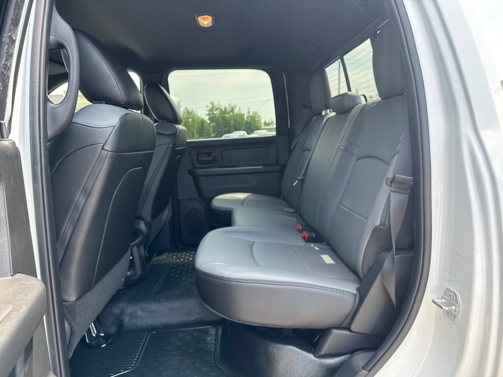 New 2026 RAM 5500 Tradesman AWD/4WD image 39