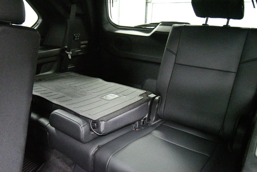 Certified 2025 Toyota Sequoia Limited w/ Tow Technology Package AWD/4WD image 24