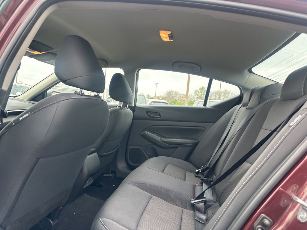 Used 2025 Nissan Altima 2.5 SV AWD/4WD image 16