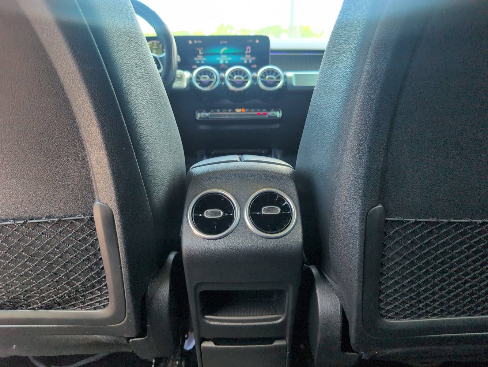 Used 2021 Mercedes-Benz GLB 250 image 32