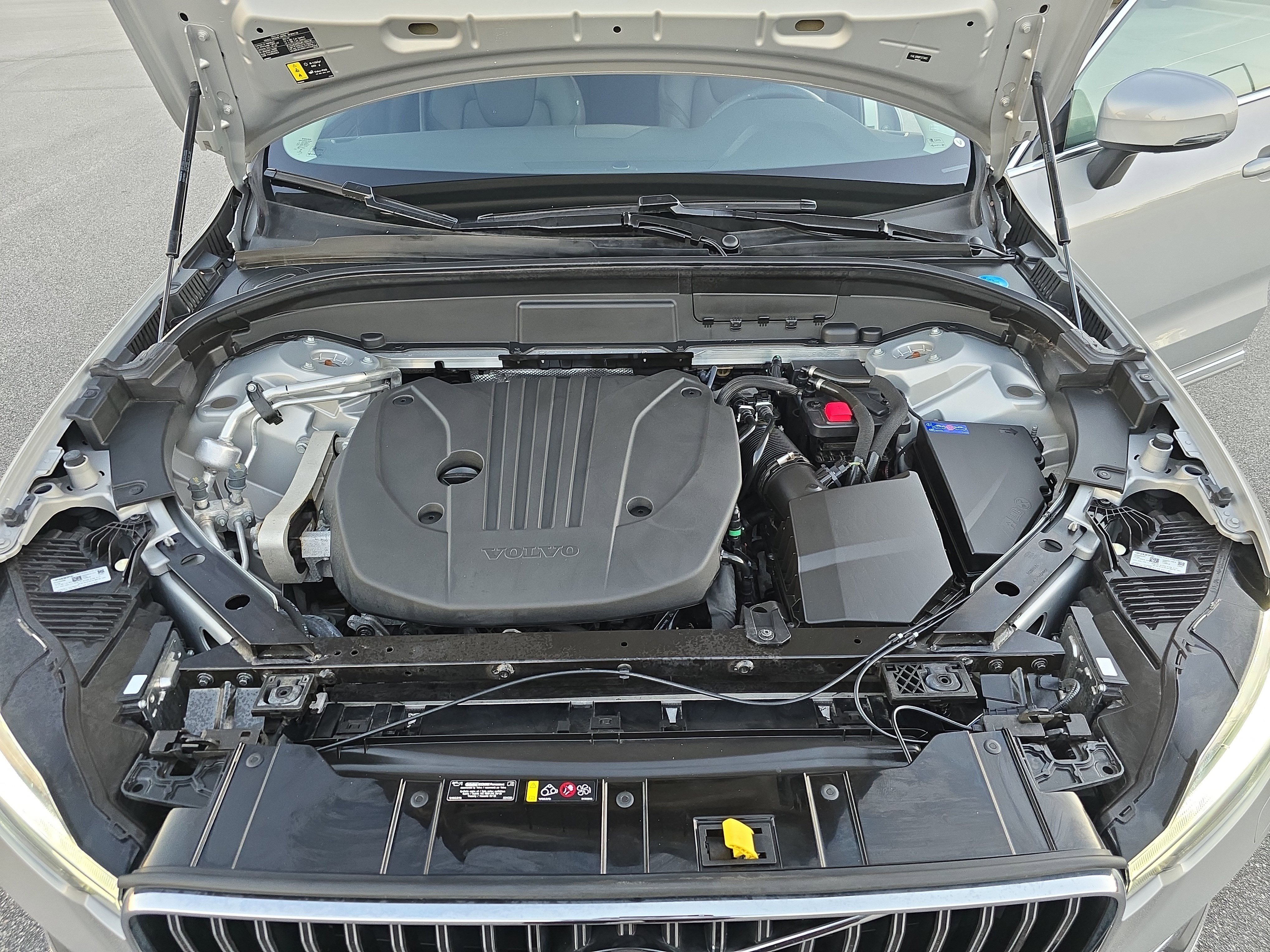 Used 2023 Volvo XC60 B5 Plus w/ Climate Package image 30