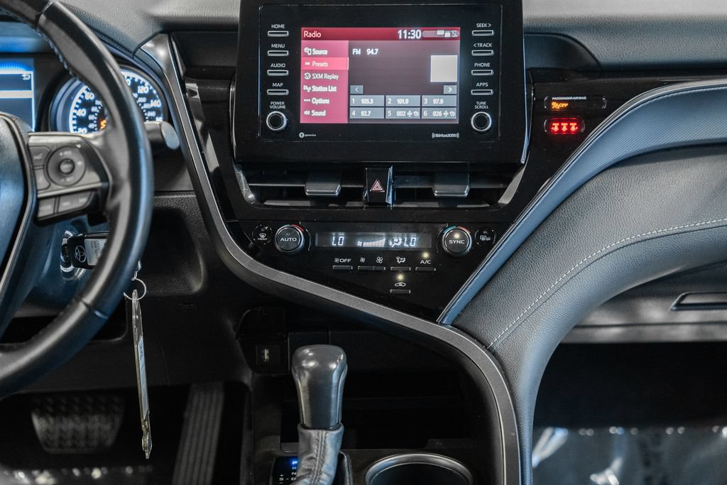 Used 2024 Toyota Camry SE FWD image 18