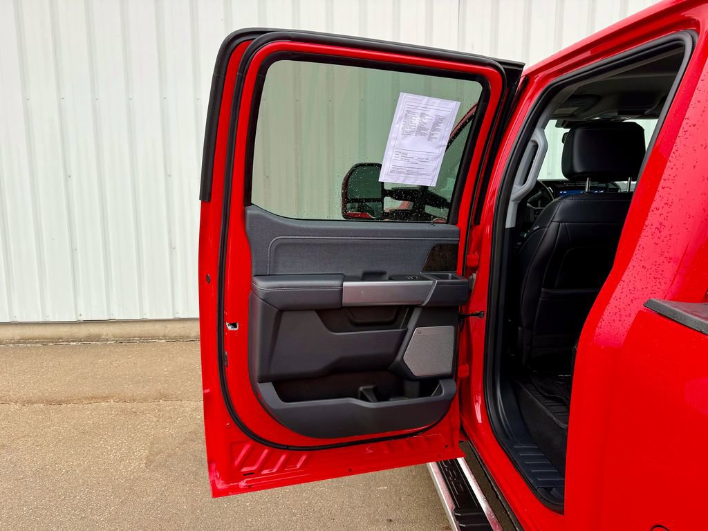 Certified 2024 Ford F350 Lariat w/ Chrome Package image 14