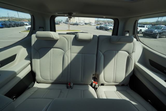 Used 2024 Jeep Wagoneer 4WD w/ Premium Group I image 28