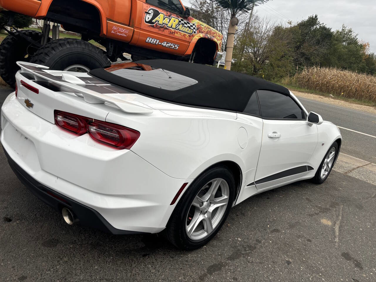 Used 2019 Chevrolet Camaro LT image 7