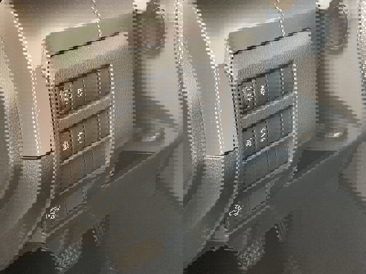 Used 2025 Toyota Tacoma SR5 image 11