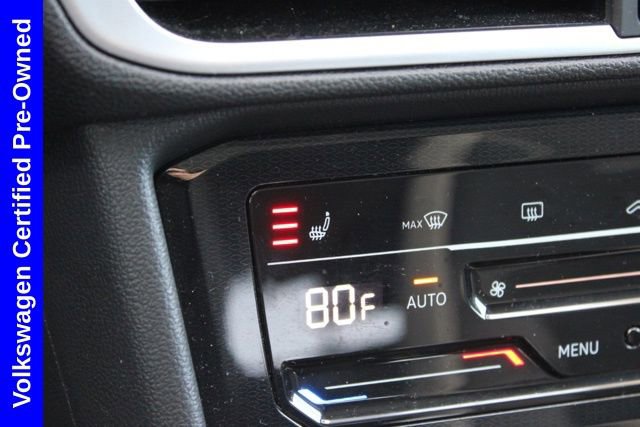 Used 2025 Volkswagen Taos SE image 37