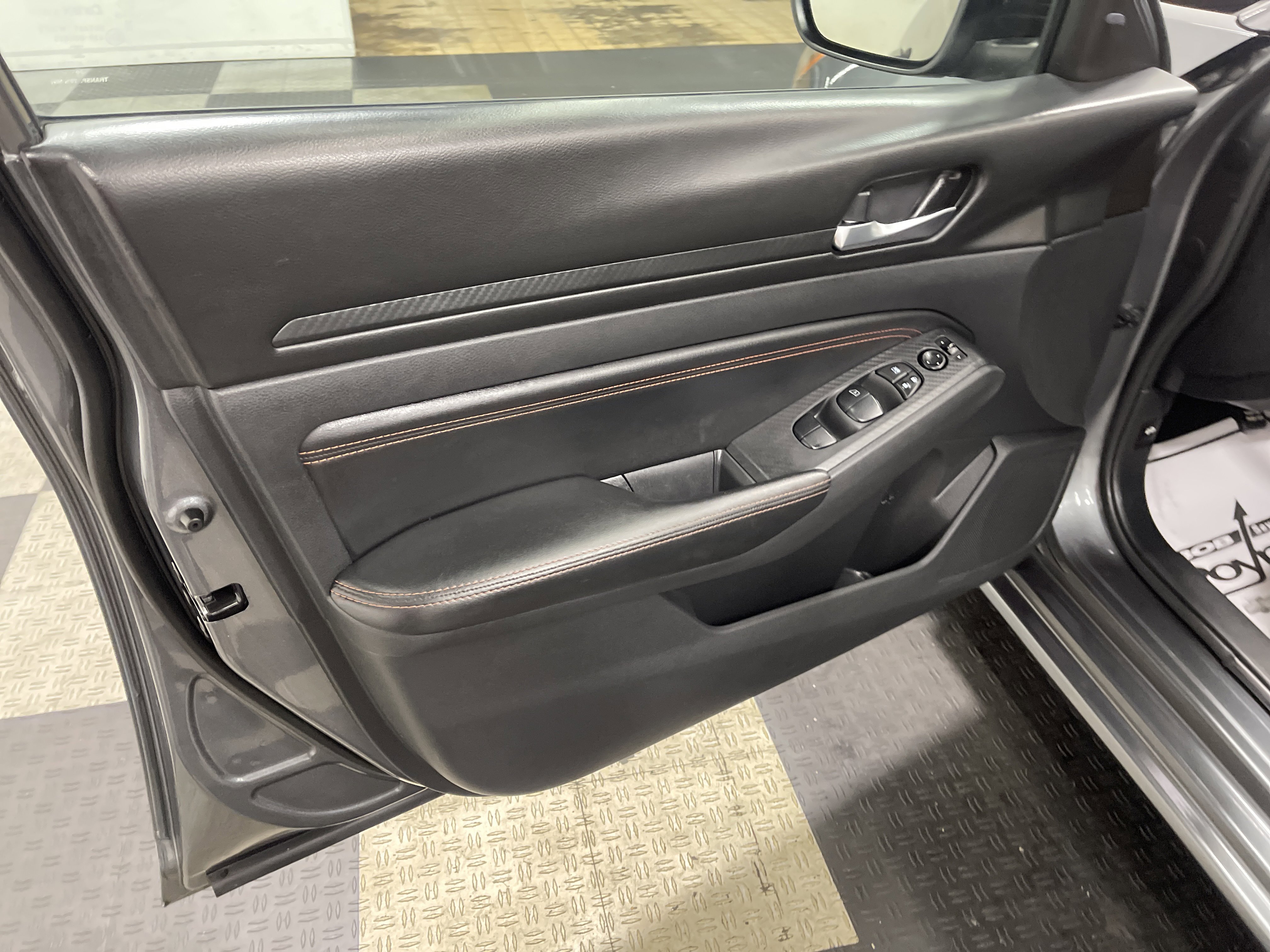 Used 2021 Nissan Altima 2.5 SR image 10