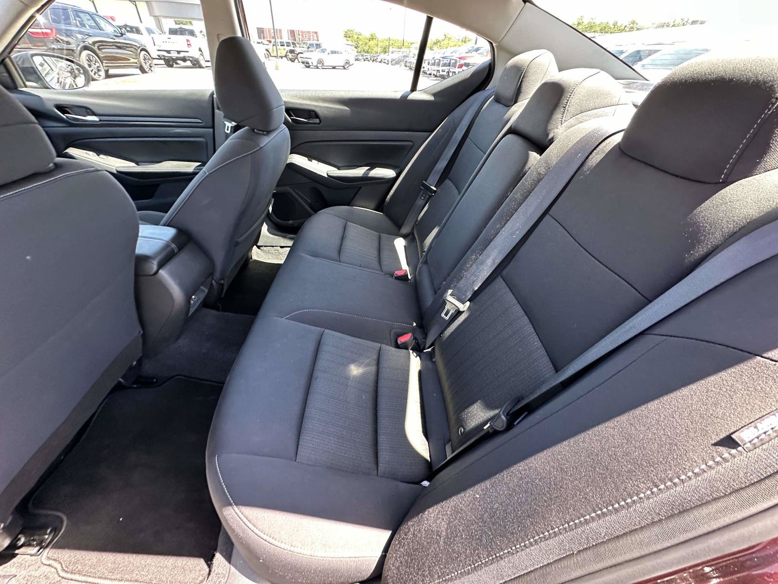 Used 2024 Nissan Altima 2.5 SV FWD image 30