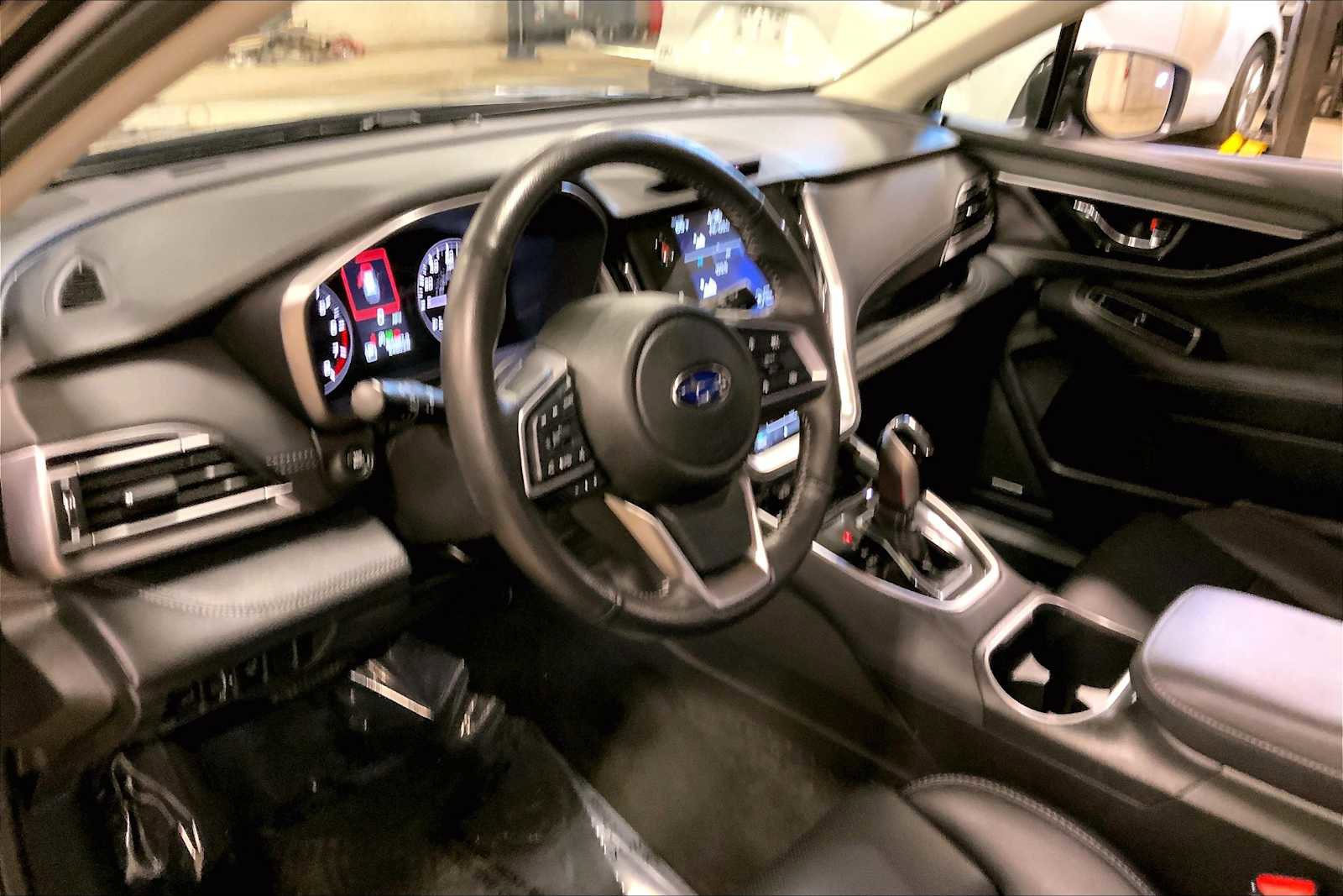 Used 2023 Subaru Outback Limited image 19