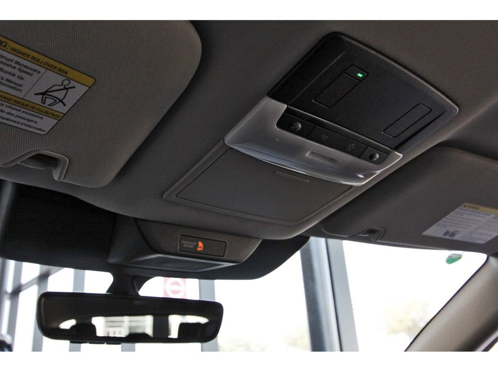 New 2026 Nissan Pathfinder SL image 23