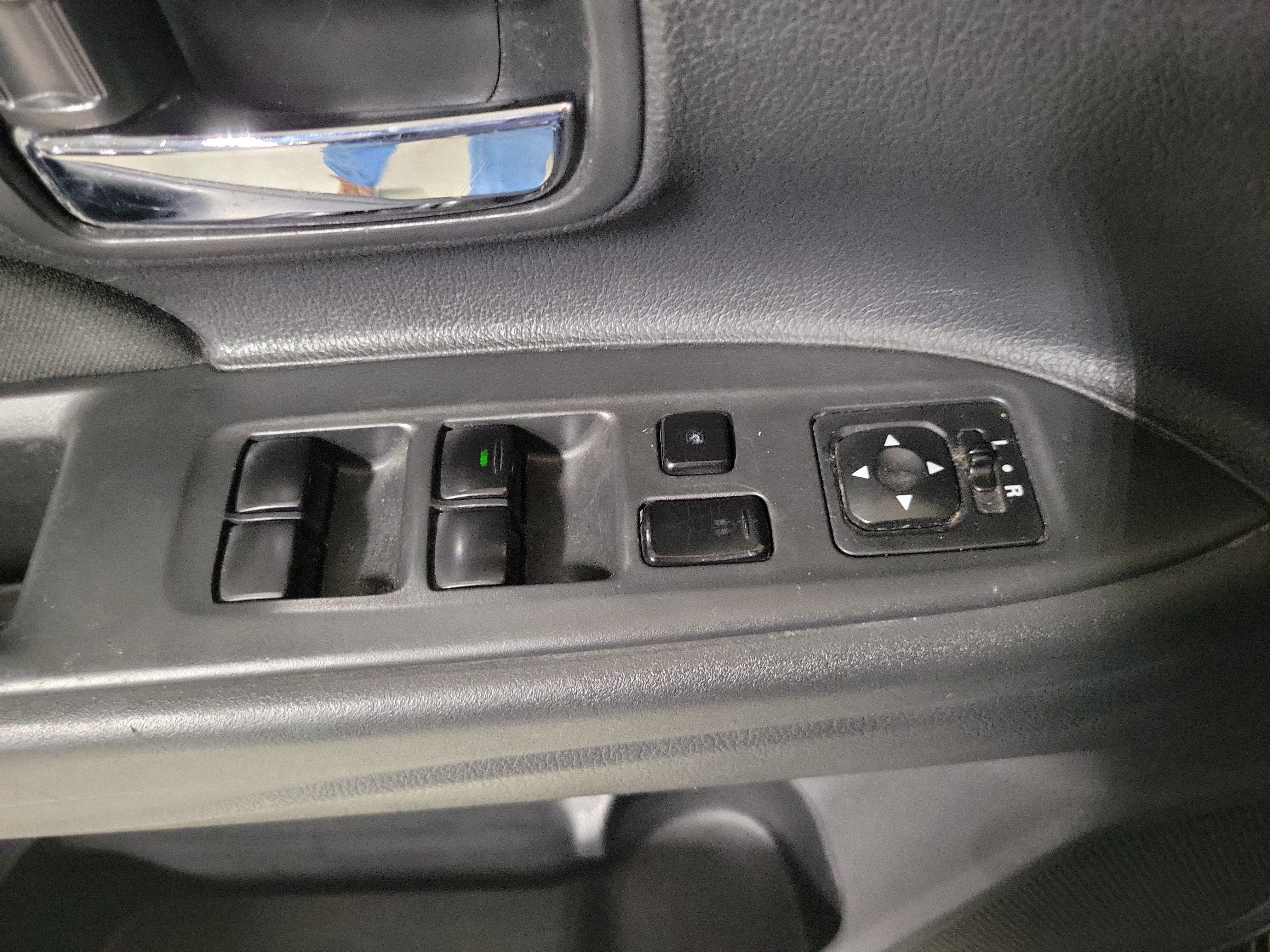 Used 2015 Mitsubishi Outlander ES FWD image 22