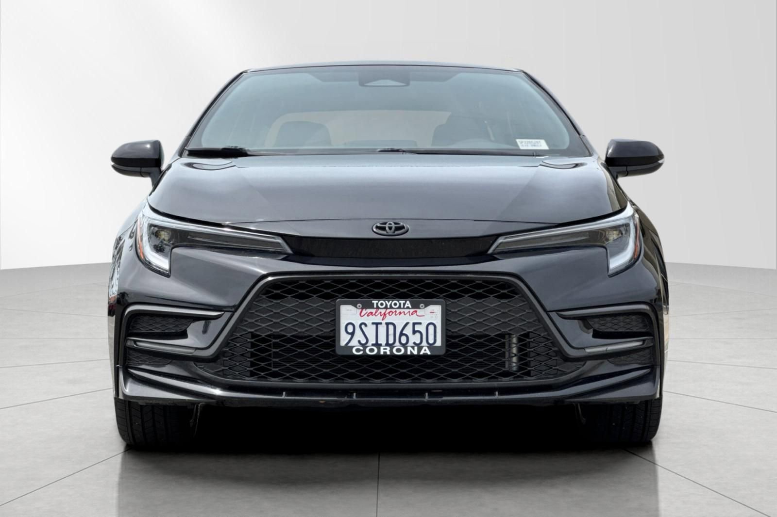 Used 2025 Toyota Corolla SE w/ Convenience Package image 9