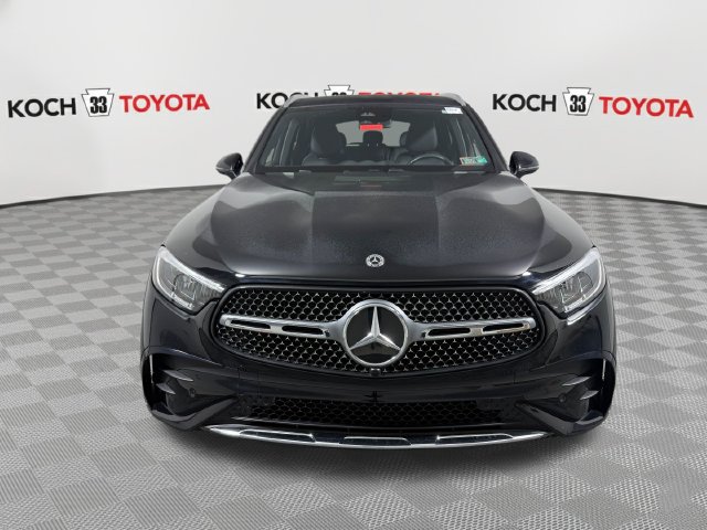Used 2025 Mercedes-Benz GLC 300 4MATIC image 2