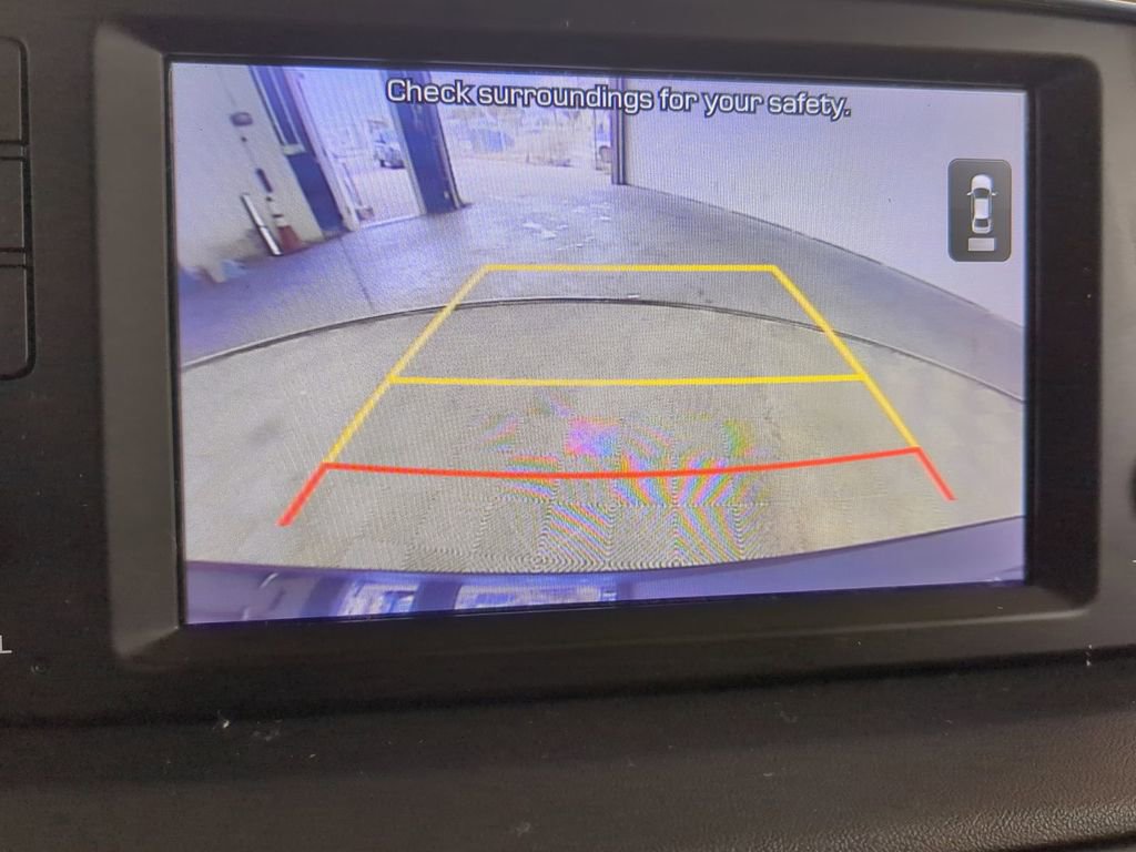 Used 2019 Hyundai Santa Fe SE image 23