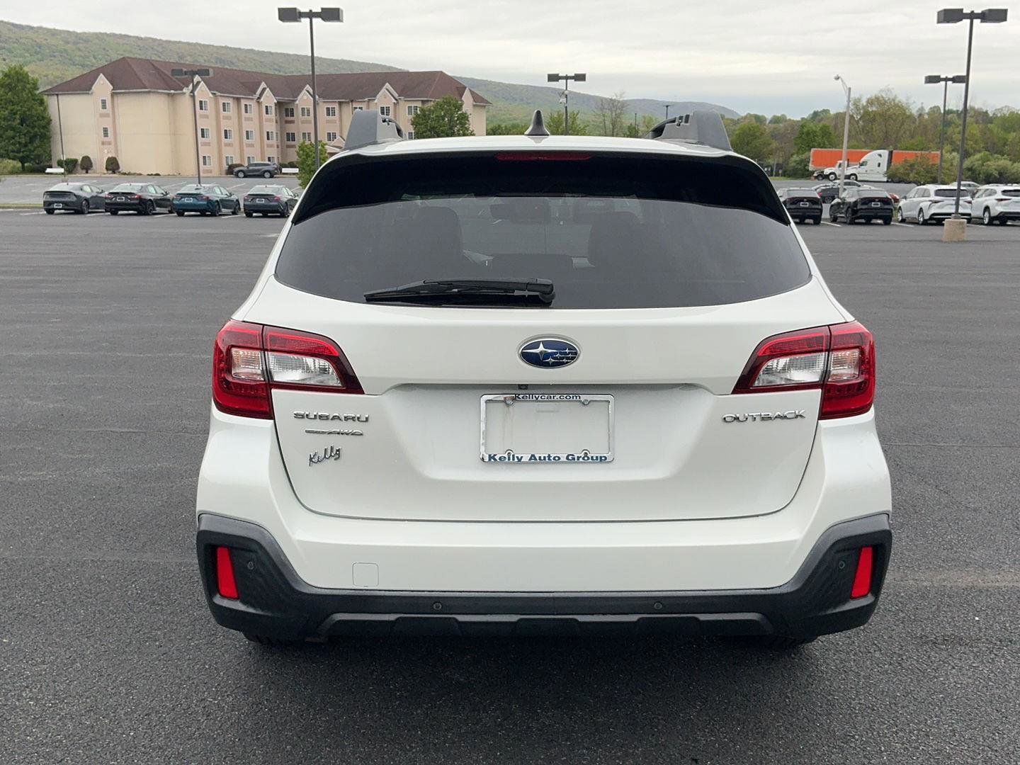 Used 2019 Subaru Outback 2.5i Limited AWD/4WD image 8
