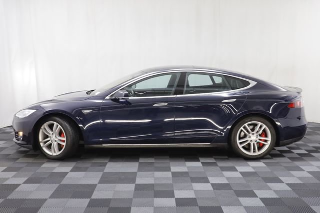 Used 2015 Tesla Model S 85D image 5