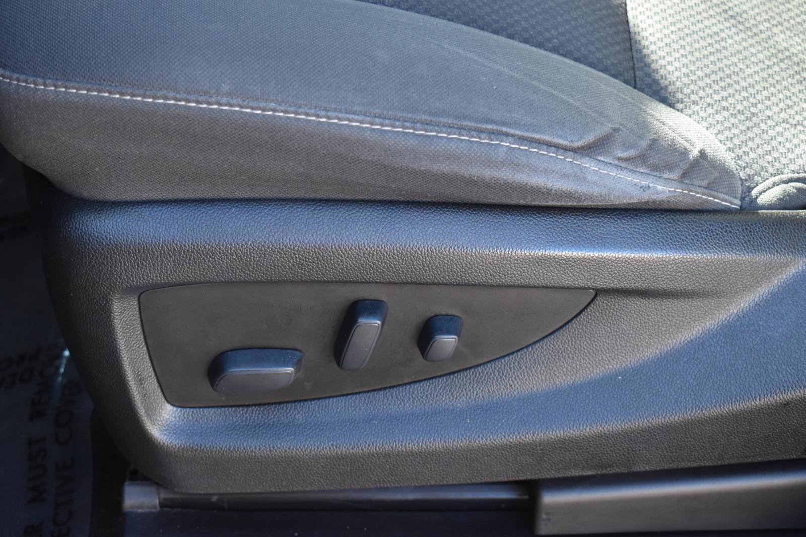 Used 2018 Chevrolet Silverado 1500 LT w/ All Star Edition image 26