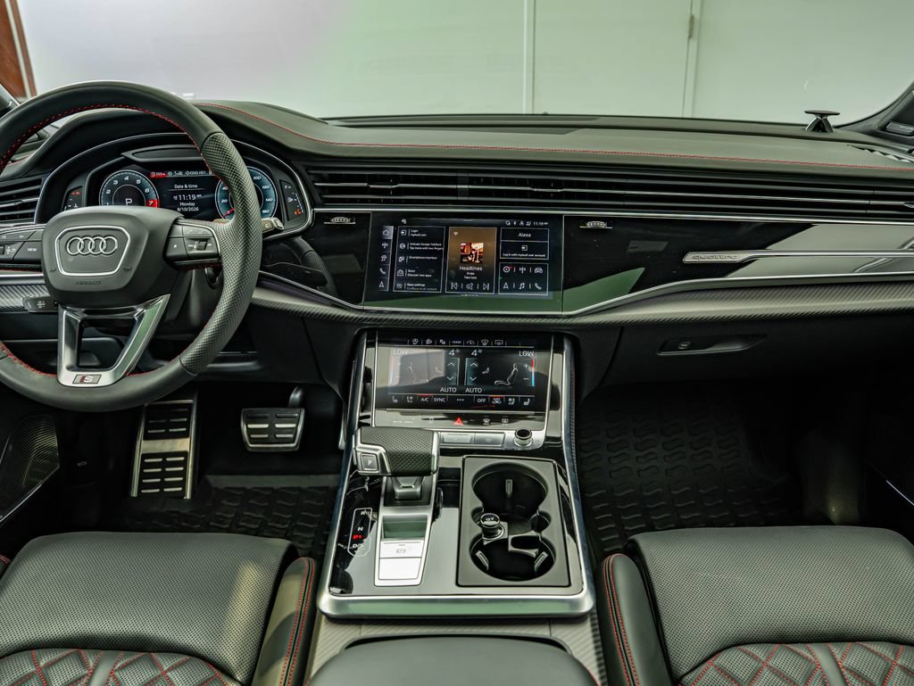 Used 2025 Audi SQ7 Prestige AWD/4WD image 34