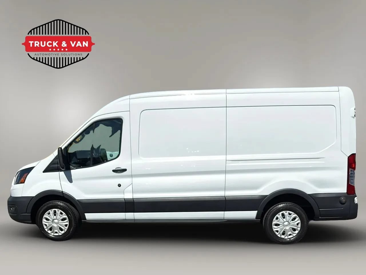 Used 2020 Ford Transit 250 Medium Roof RWD image 5