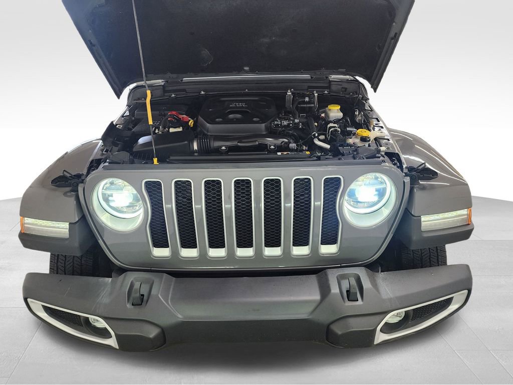 Used 2022 Jeep Wrangler Unlimited Sahara w/ Dual Top Group image 33