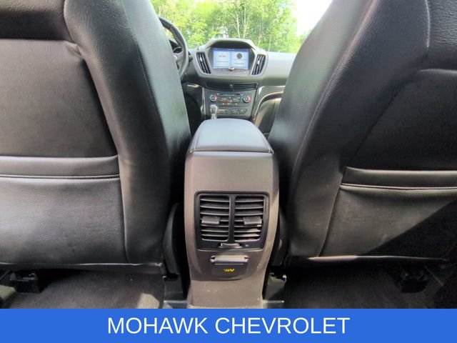 Used 2017 Ford Escape SE w/ Equipment Group 201A AWD/4WD image 21