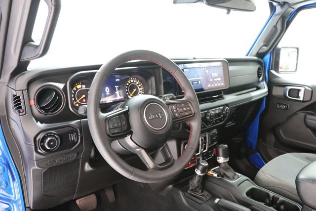 Used 2024 Jeep Wrangler Unlimited Rubicon w/ Safety Group AWD/4WD image 14