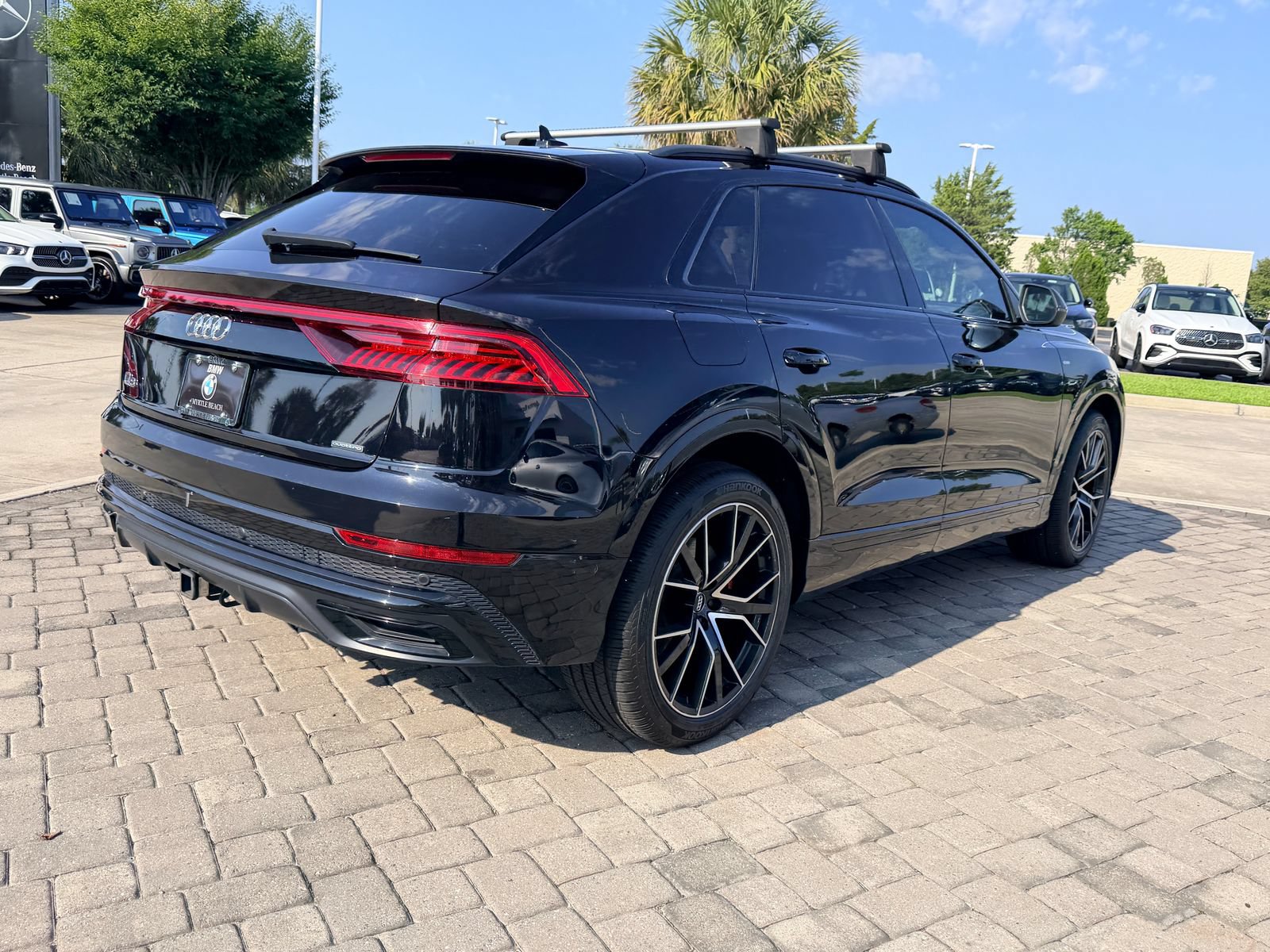 Used 2020 Audi Q8 Prestige w/ Prestige Package AWD/4WD image 9