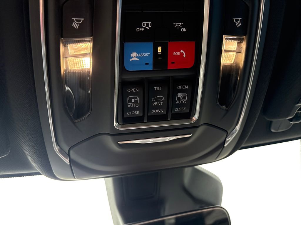 New 2026 Jeep Grand Cherokee L Limited w/ Limited Altitude Package image 18