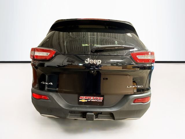 Used 2017 Jeep Cherokee Limited w/ Trailer Tow Group AWD/4WD image 7