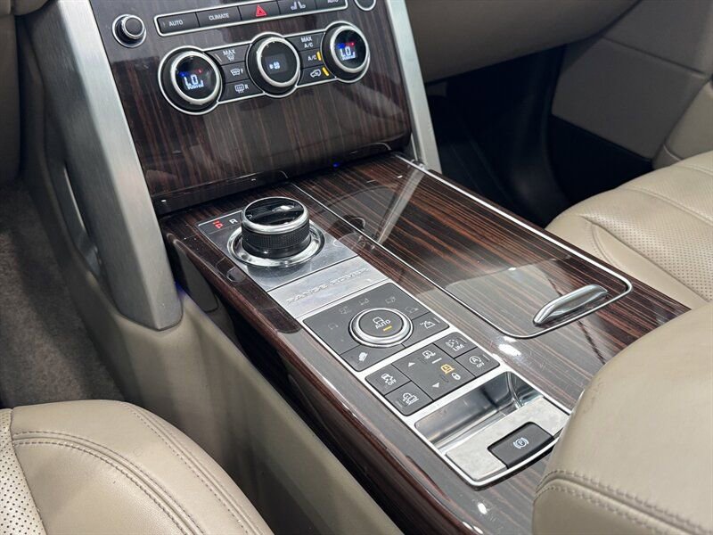 Used 2017 Land Rover Range Rover Supercharged image 31