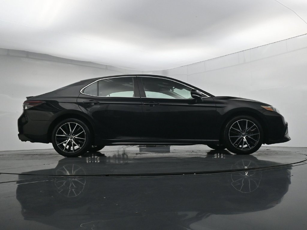 Used 2024 Toyota Camry SE FWD image 39