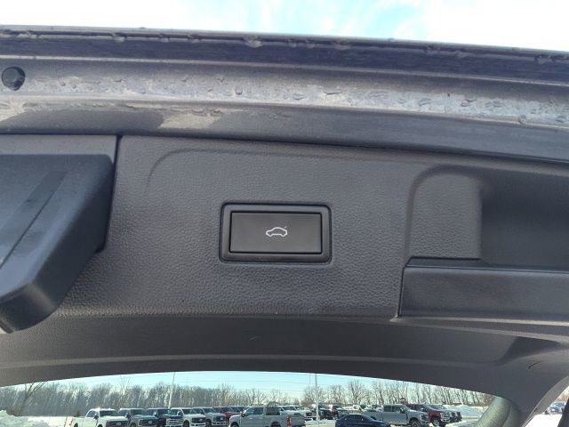 Used 2022 Volkswagen Atlas SE image 14