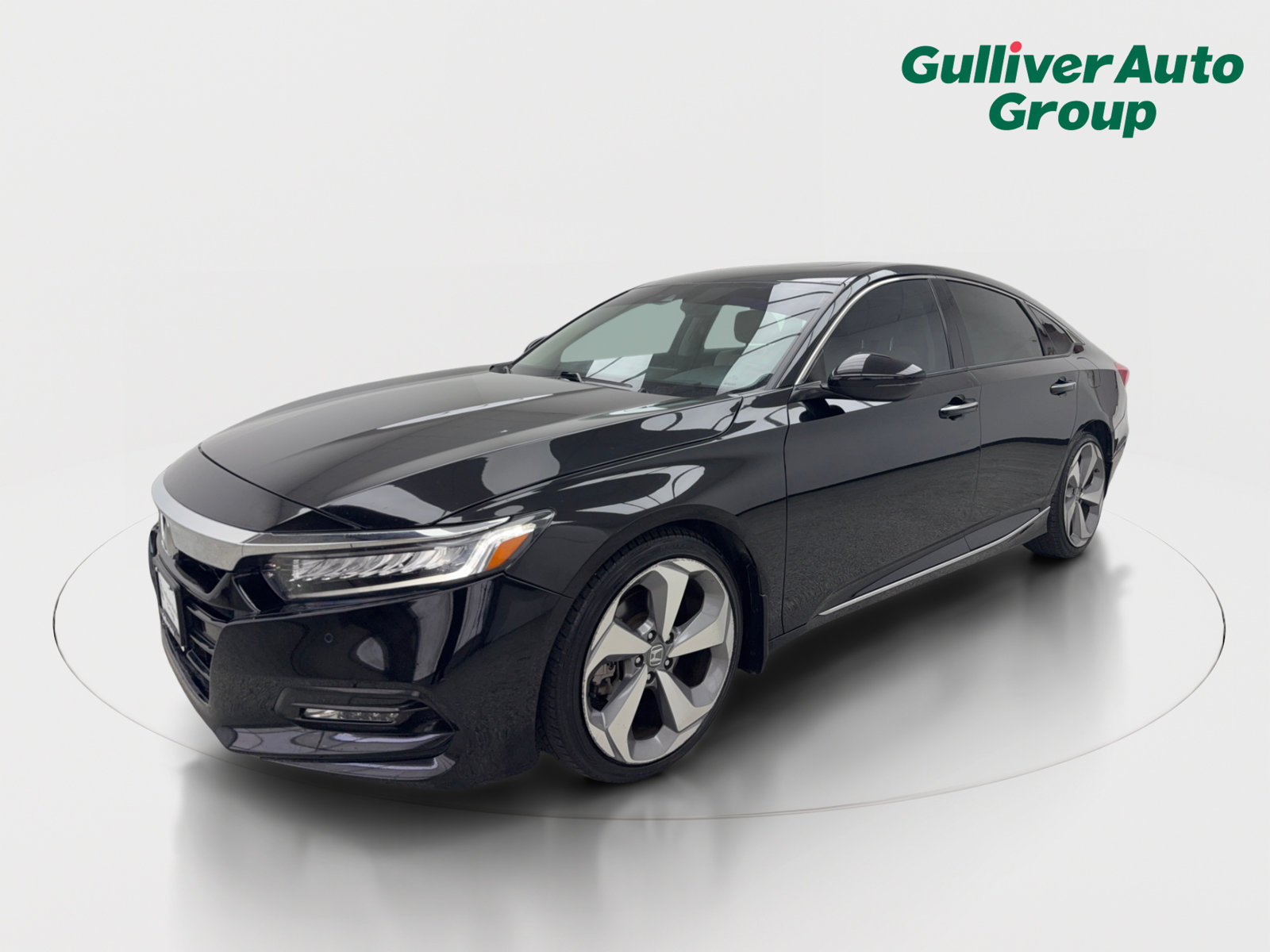 Used 2018 Honda Accord Touring image 2