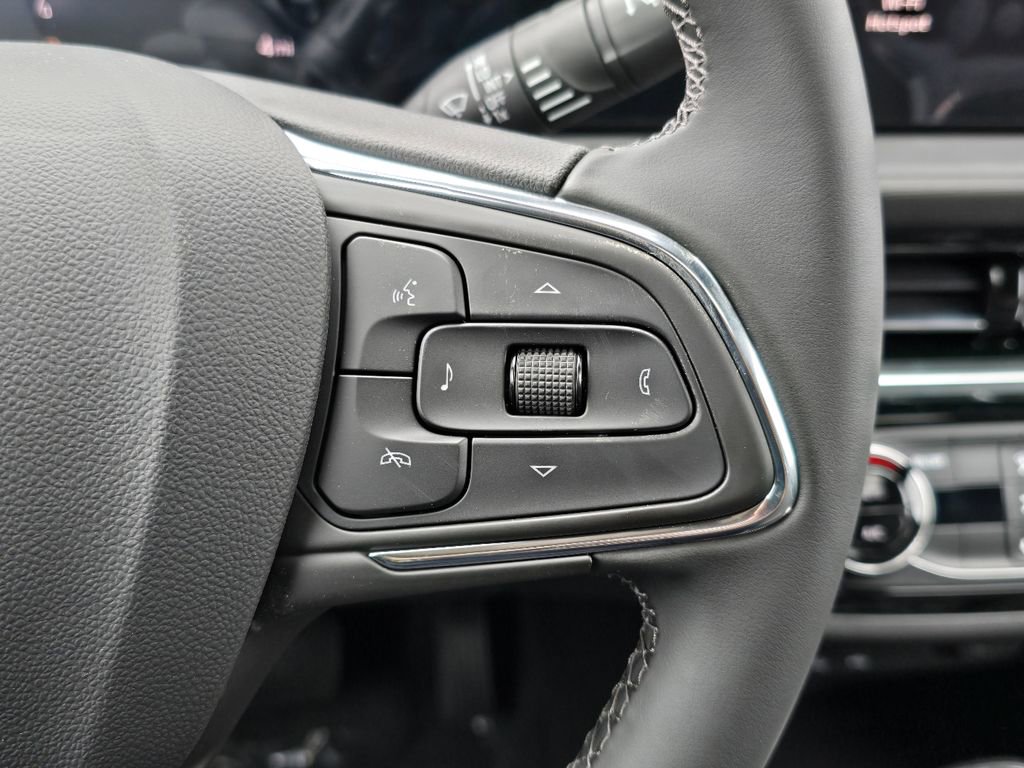 New 2026 Buick Envista Sport Touring image 19