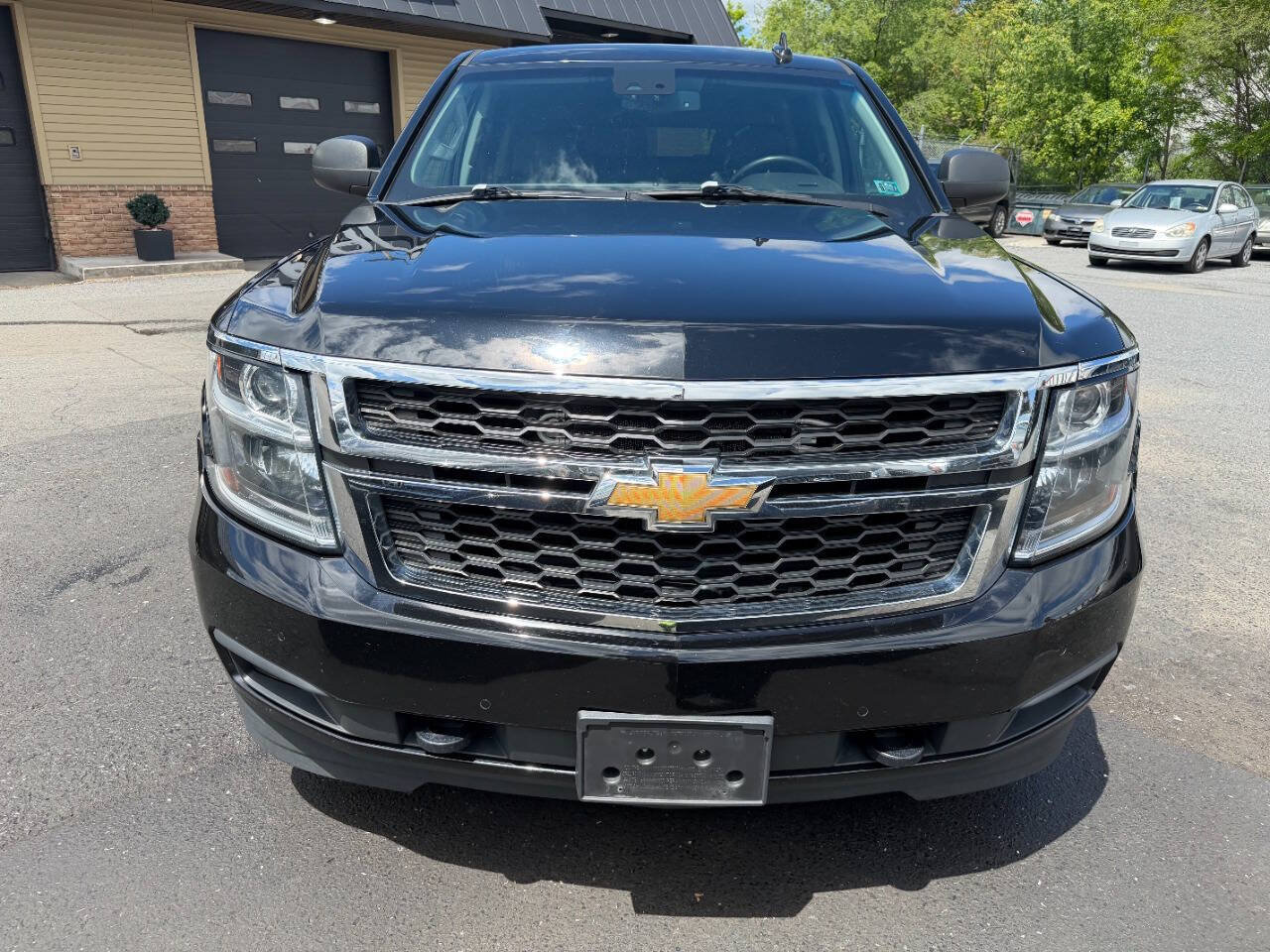 Used 2019 Chevrolet Suburban 3500 LT AWD/4WD image 3