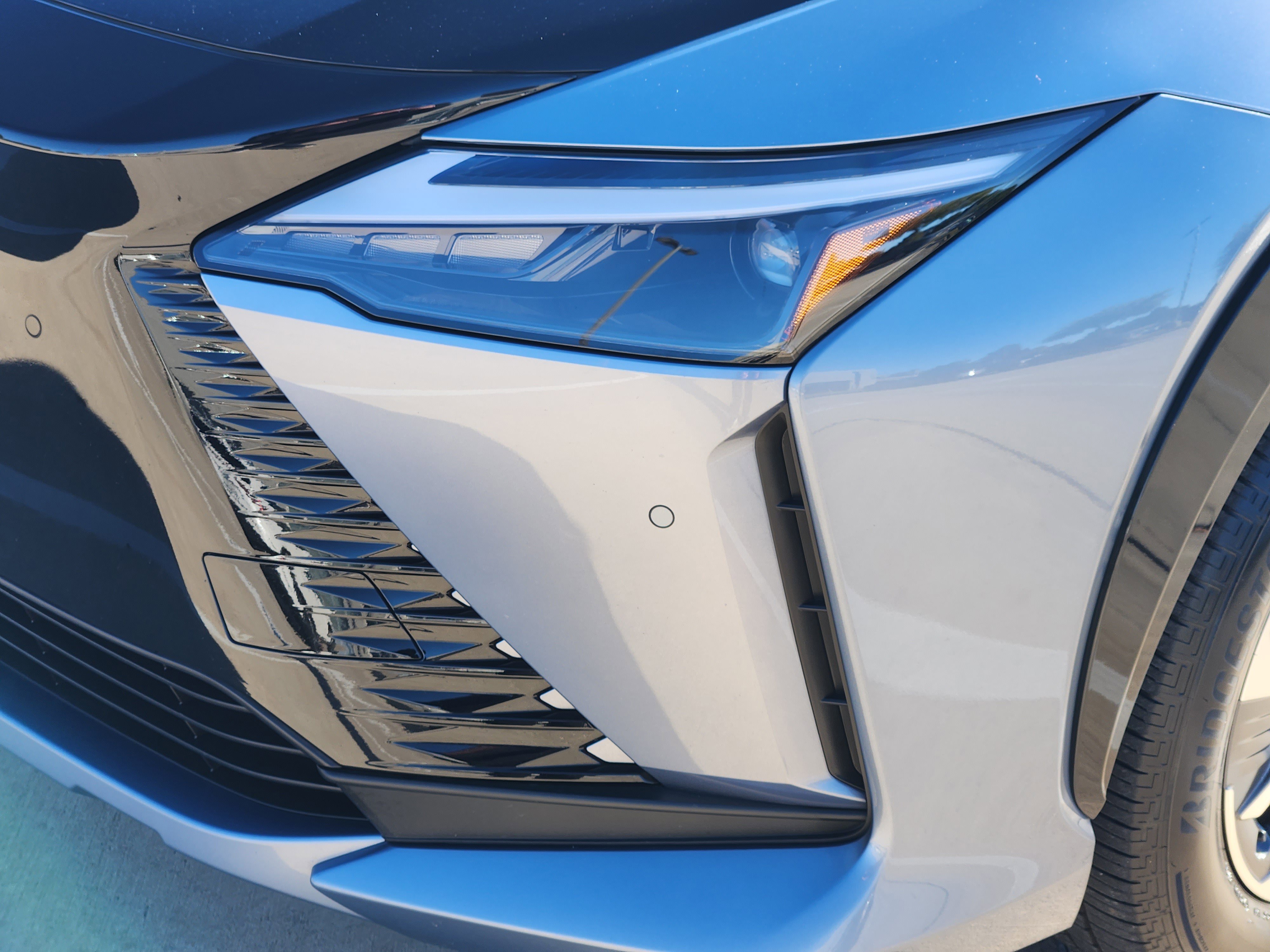 Used 2024 Lexus RZ 450e Premium image 6