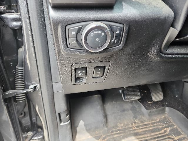 Used 2019 Ford F150 XLT w/ Equipment Group 302A Luxury AWD/4WD image 19