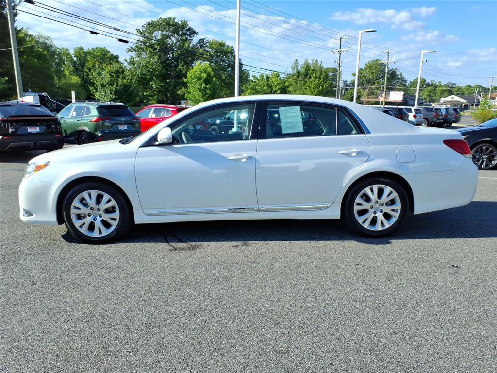 Used 2012 Toyota Avalon FWD image 13