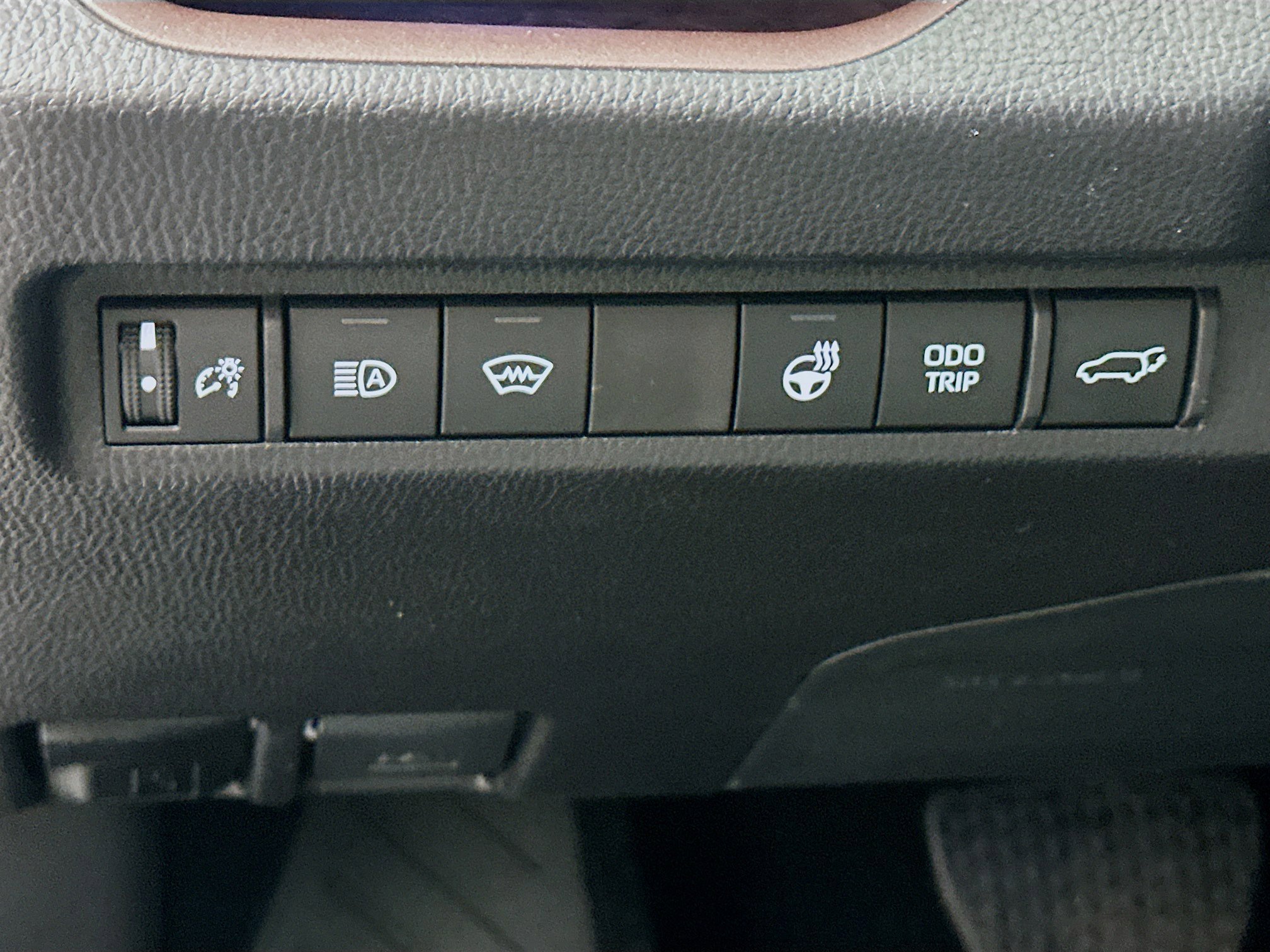 Used 2025 Toyota RAV4 Limited w/ Weather Package image 17