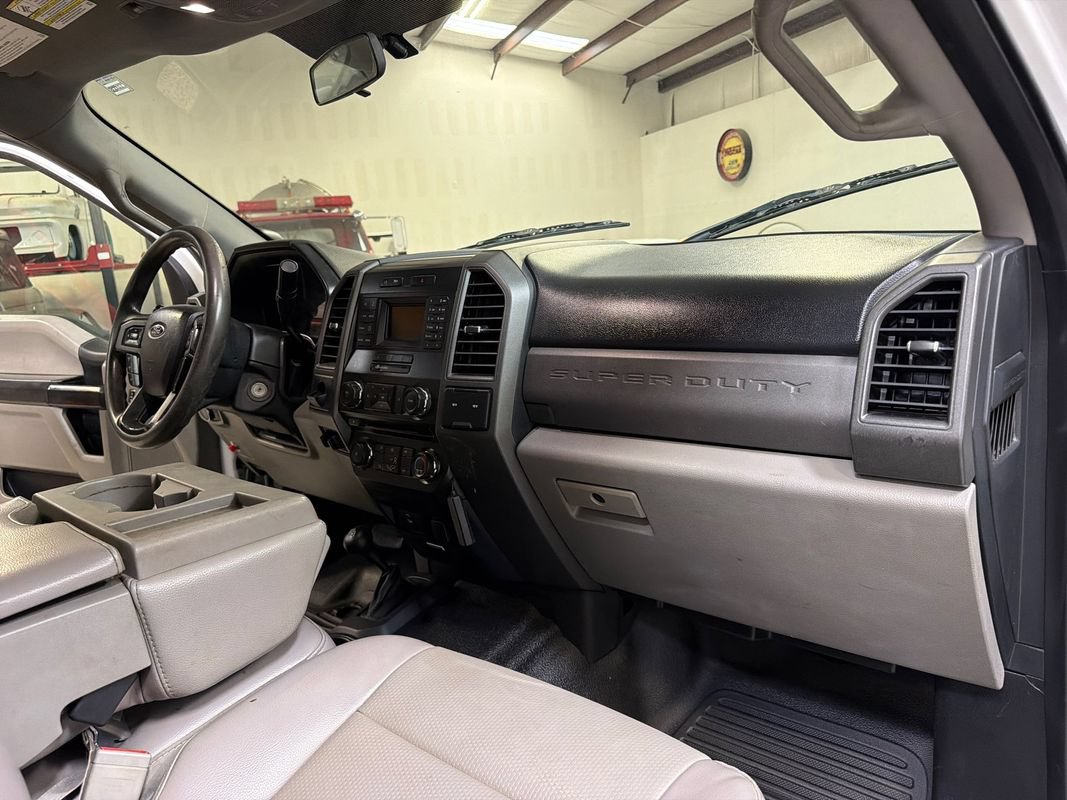 Used 2018 Ford F550 4x4 SuperCab Super Duty image 36