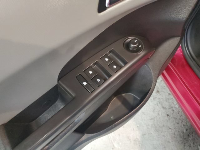 Used 2014 Chevrolet Sonic LT w/ LT Promotional Package FWD image 13