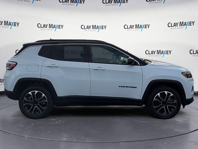Used 2024 Jeep Compass Limited image 6