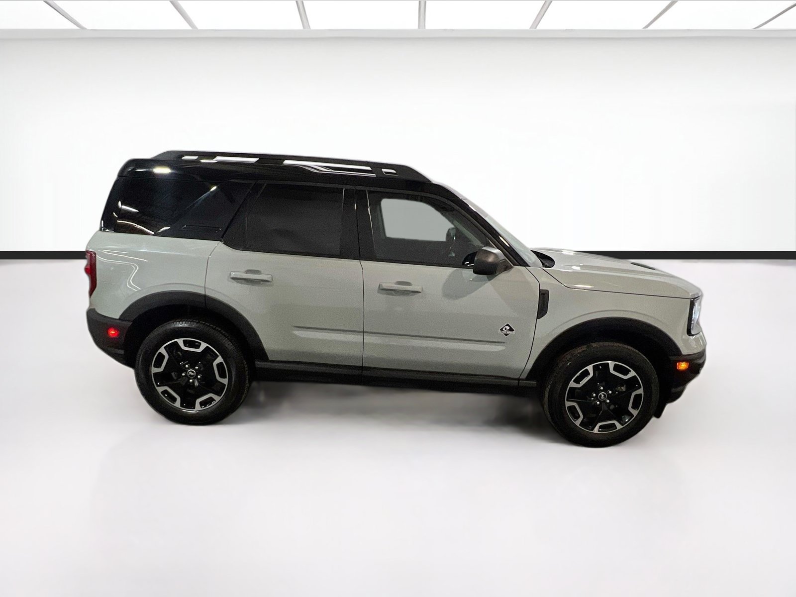 Used 2023 Ford Bronco Sport Outer Banks w/ Tech Package AWD/4WD image 25