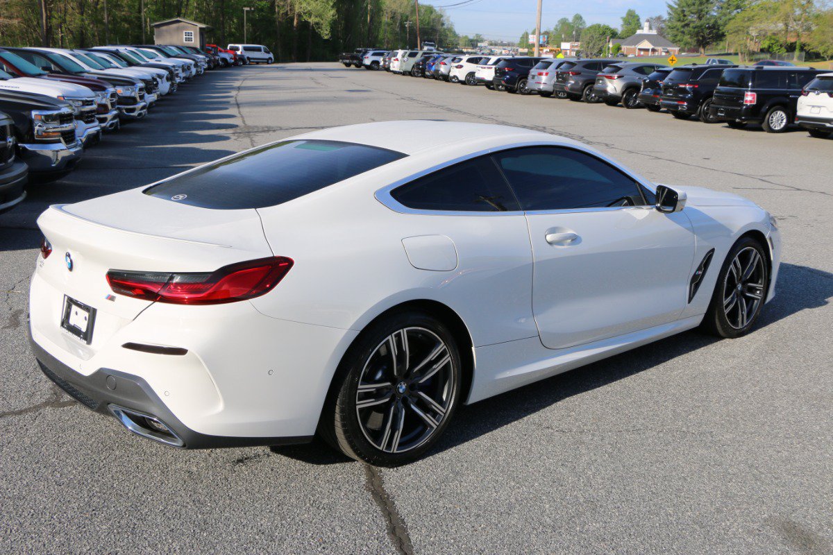 Used 2022 BMW M850i xDrive Coupe AWD/4WD image 8