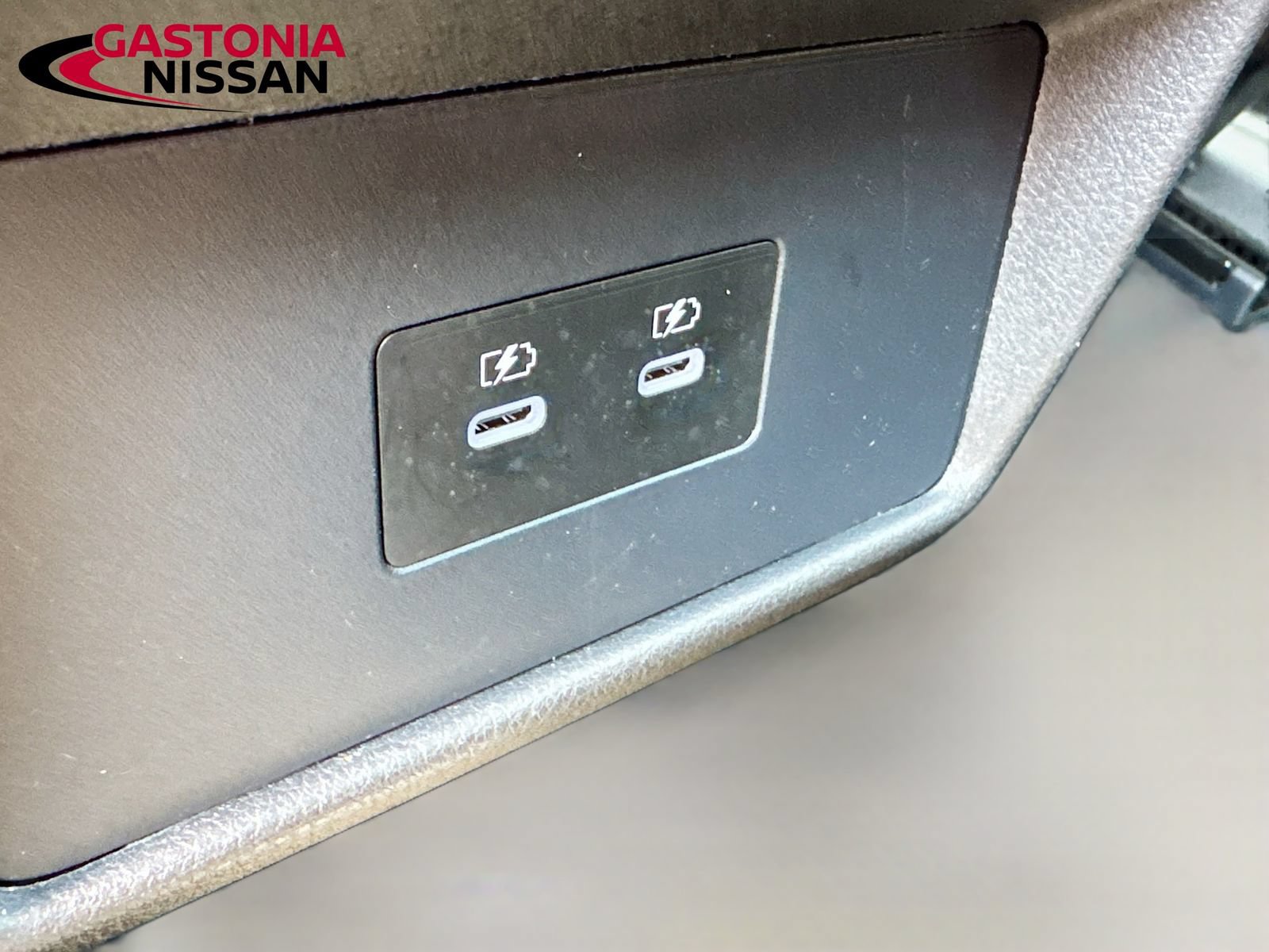 Used 2024 Nissan Rogue SL AWD/4WD image 34